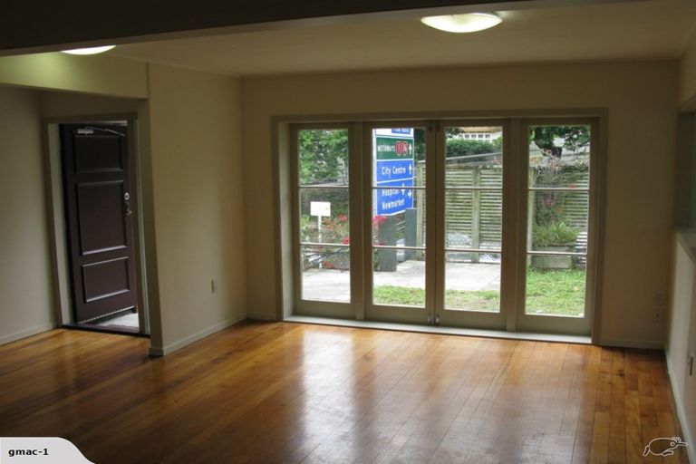 Photo of property in 1/129 Grafton Road, Grafton, Auckland, 1010