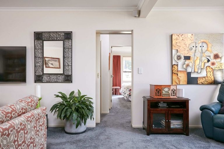 Photo of property in 24 Sunvale Crescent, Whataupoko, Gisborne, 4010