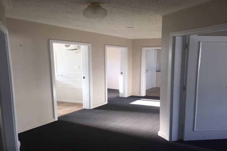 Photo of property in 24 Ravenna Street, Avonhead, Christchurch, 8042