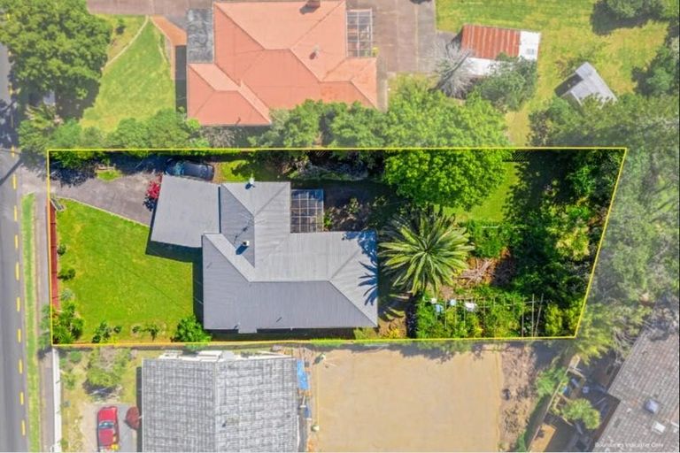 Photo of property in 59 Golf Road, New Lynn, Auckland, 0600