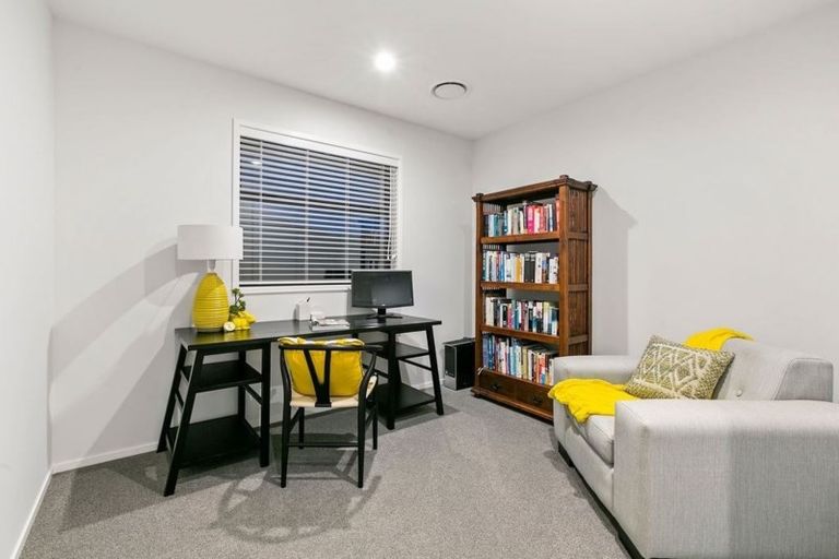 Photo of property in 6 Sarcodia Place, Papamoa Beach, Papamoa, 3118