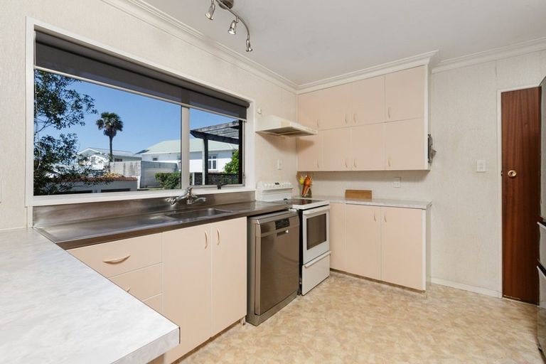 Photo of property in 163 Kings Avenue, Matua, Tauranga, 3110