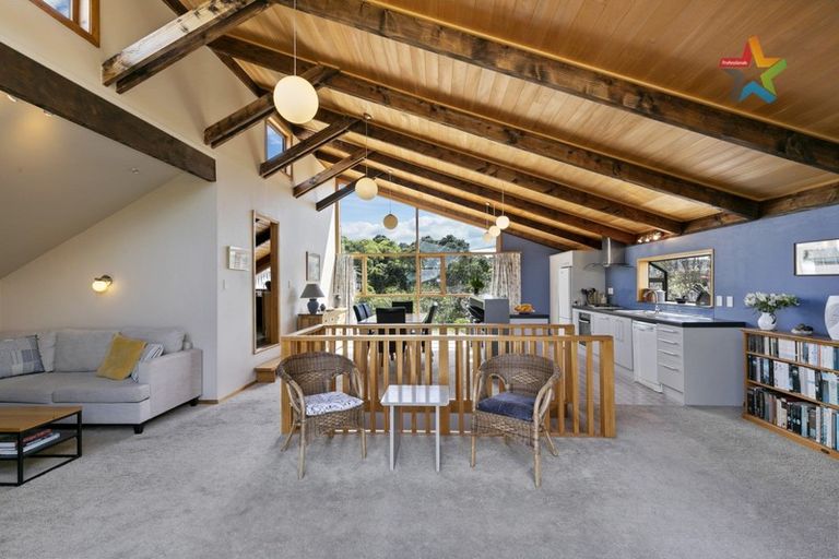 Photo of property in 7 Pekanga Road, Normandale, Lower Hutt, 5010