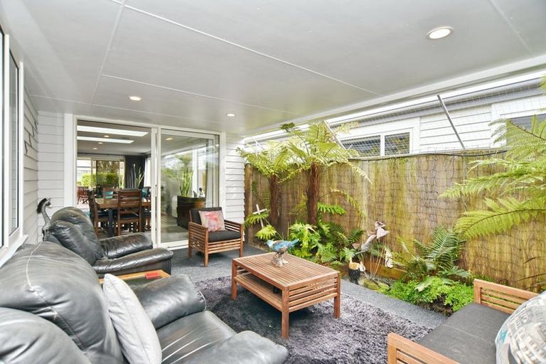 Photo of property in 26 Pounamu Place, Pegasus, 7612