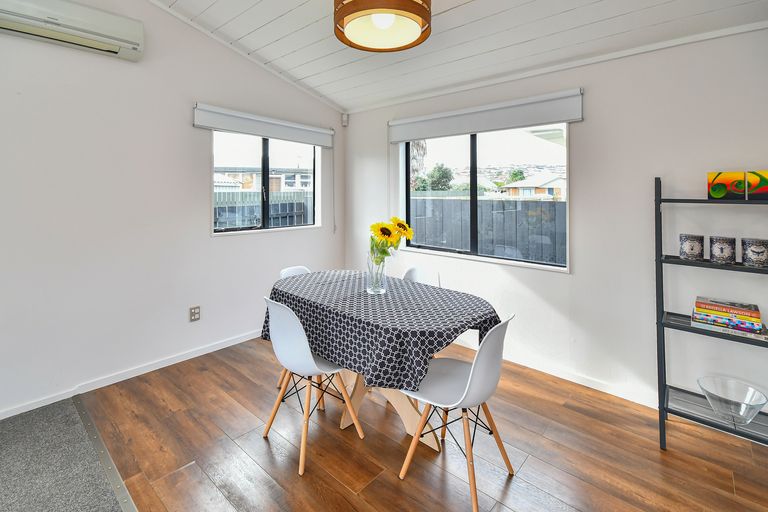 Photo of property in 2/83 Dominion Road, Papakura, 2110