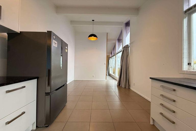 Photo of property in 16 Mission Street, Waterloo, Lower Hutt, 5011