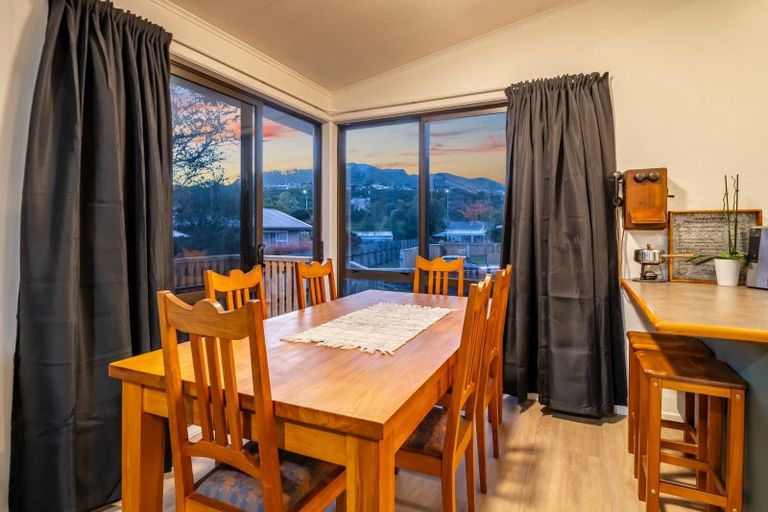 Photo of property in 6 Longfellow Street, Trentham, Upper Hutt, 5018
