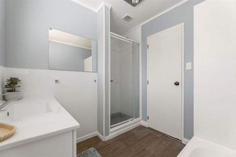 Photo of property in 13a Bishoprick Crescent, Te Puke, 3119