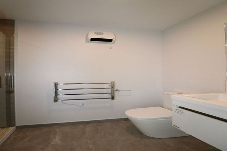 Photo of property in 5/6 Trent Street, Linwood, Christchurch, 8011