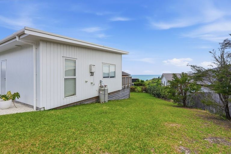 Photo of property in 34 Eagles Way, Cable Bay, 0420