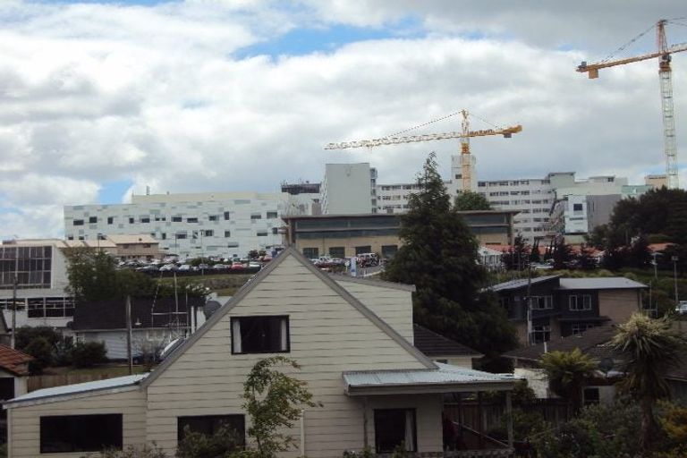 Photo of property in 7 Jones Crescent, Melville, Hamilton, 3206