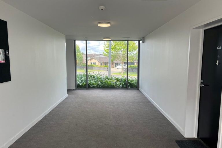 Photo of property in 1c/136 Stancombe Road, Flat Bush, Auckland, 2016