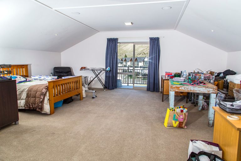 Photo of property in 5 Foster Place, Mount Pisa, Cromwell, 9383