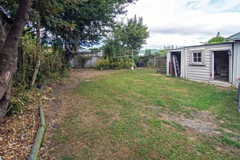 Photo of property in 30 Cambridge Terrace, Masterton, 5810