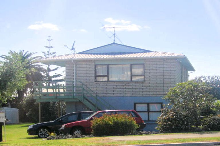 Photo of property in 203 Seaforth Road, Waihi Beach, 3611