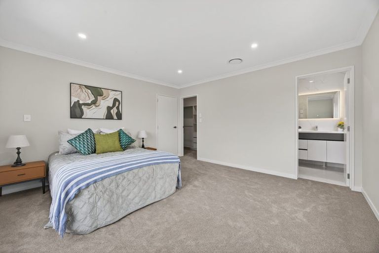 Photo of property in 2 Ballyalton Crescent, Flat Bush, 2019