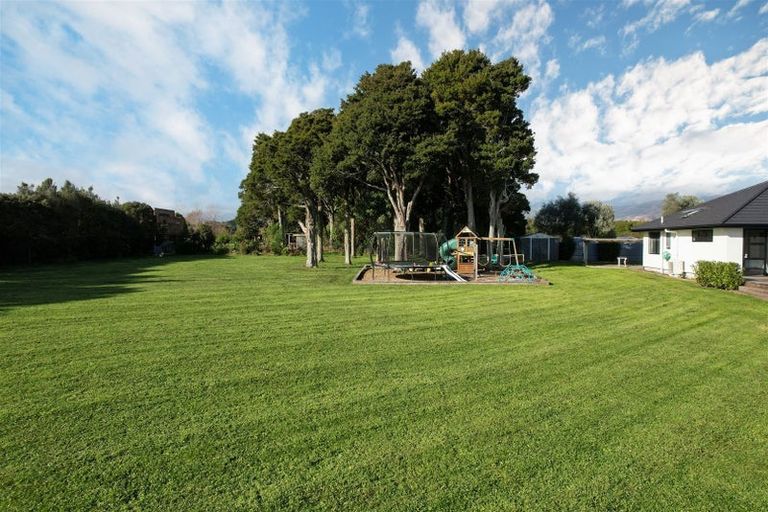 Photo of property in 73 Muhunoa East Road, Ohau, Levin, 5570