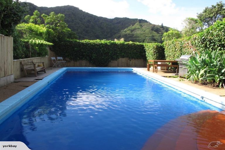 Photo of property in 49 Waitohu Road, York Bay, Lower Hutt, 5013