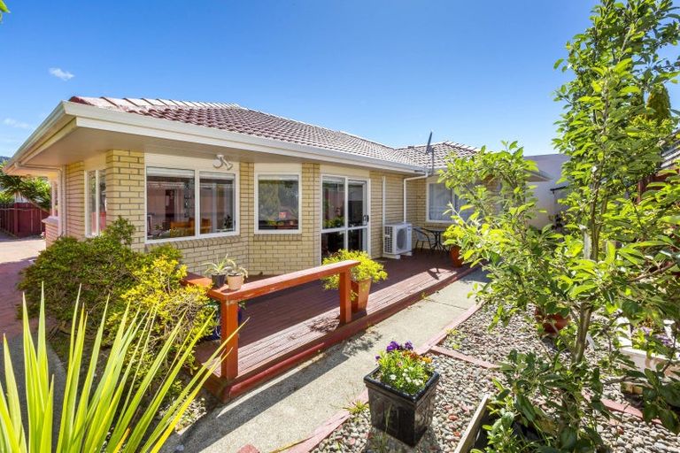 Photo of property in 43 Sheridan Crescent, Trentham, Upper Hutt, 5018