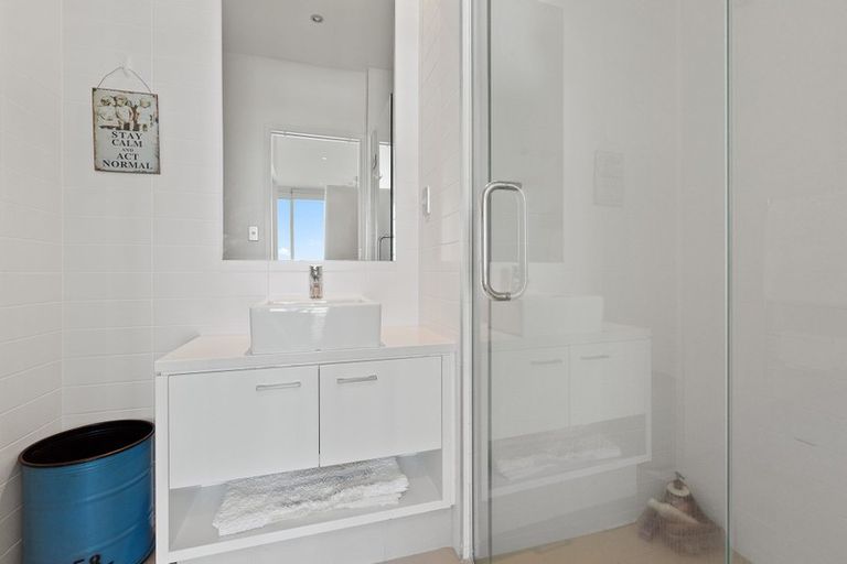 Photo of property in Sentinel Apartments, 905/3 Northcroft Street, Takapuna, Auckland, 0622