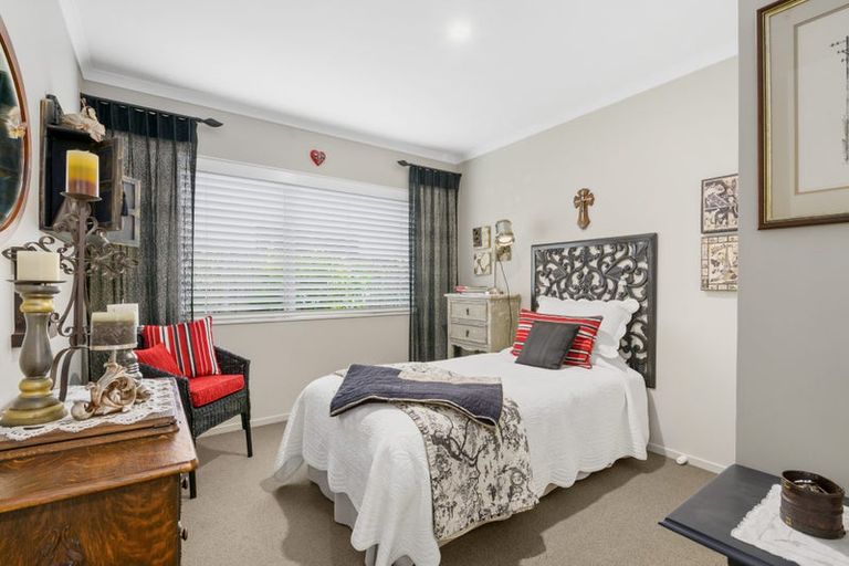 Photo of property in 10 Maccallum Court, Rototuna, Hamilton, 3210