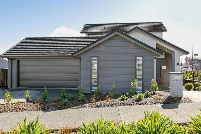 Photo of property in 2 Walter Lawry Road, Paerata, Pukekohe, 2124