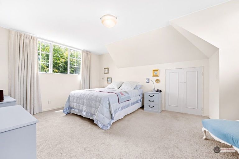 Photo of property in 1a Thornycroft Avenue, Epuni, Lower Hutt, 5011