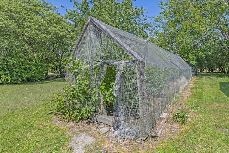 Photo of property in 102 Tricketts Road, West Melton, Christchurch, 7676