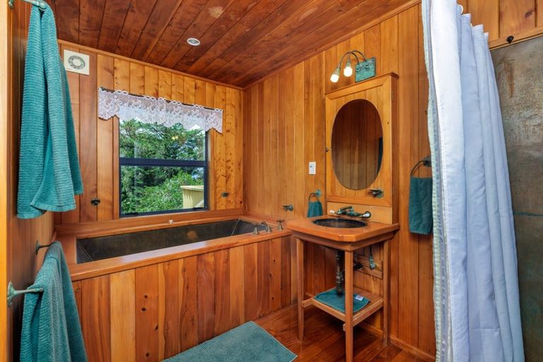 Photo of property in 28 Cottle Hill Drive, Kerikeri, 0293