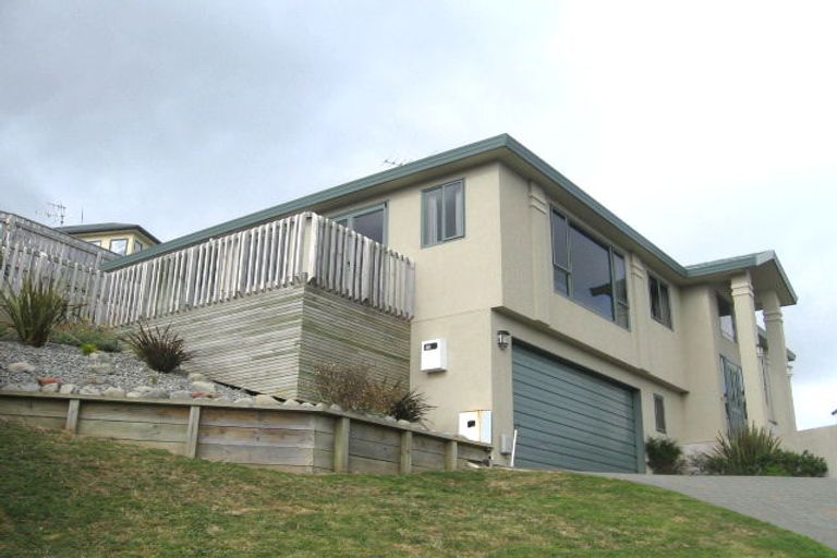 Photo of property in 3 Landsdowne Terrace, Karori, Wellington, 6012