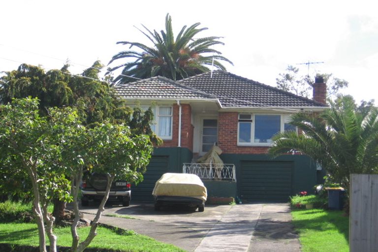 Photo of property in 10 Tahi Terrace, Glen Eden, Auckland, 0602