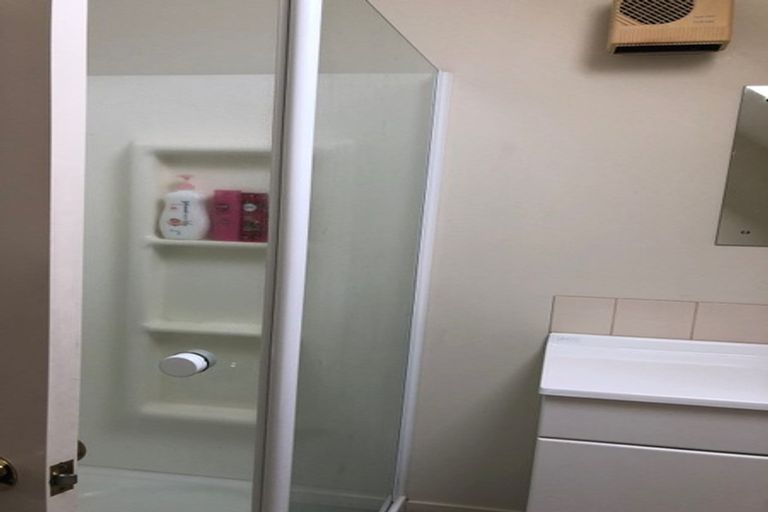 Photo of property in 84 Matipo Street, Riccarton, Christchurch, 8041