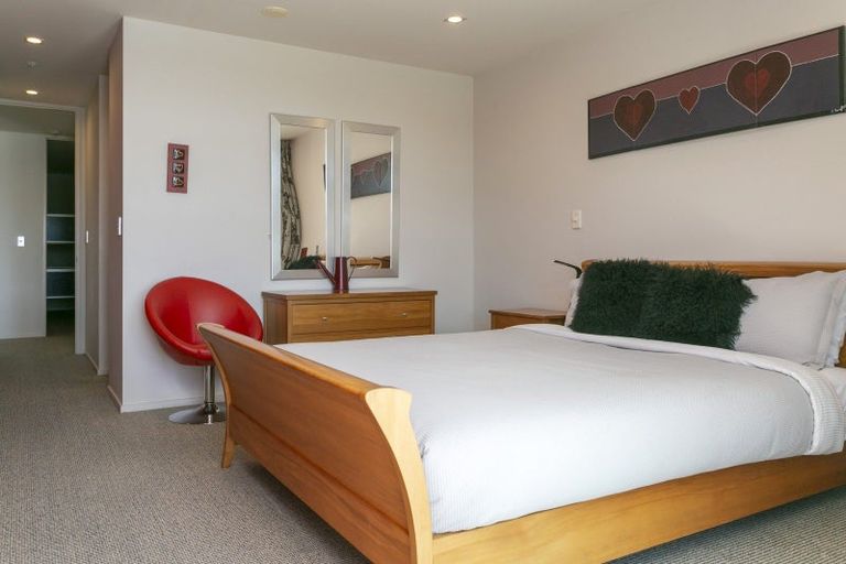 Photo of property in 3/2 Lowell Place, Waipahihi, Taupo, 3330