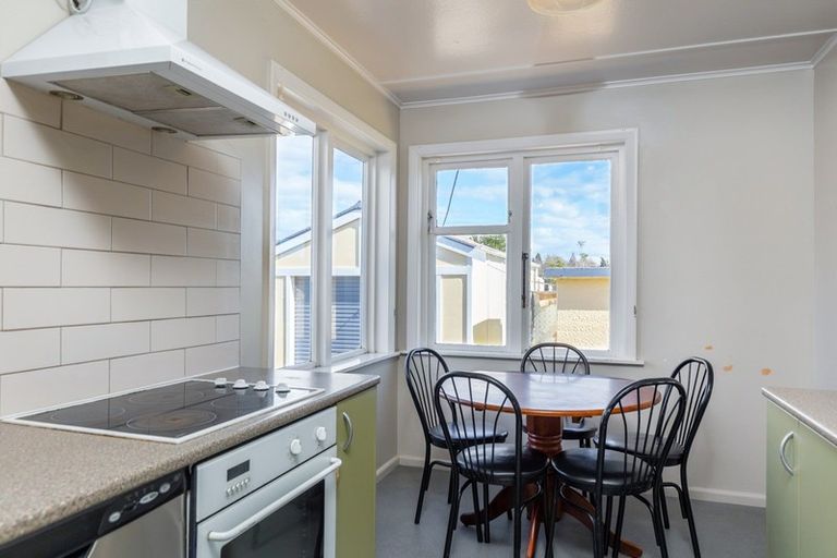 Photo of property in 35 Hutcheson Street, Mayfield, Blenheim, 7201