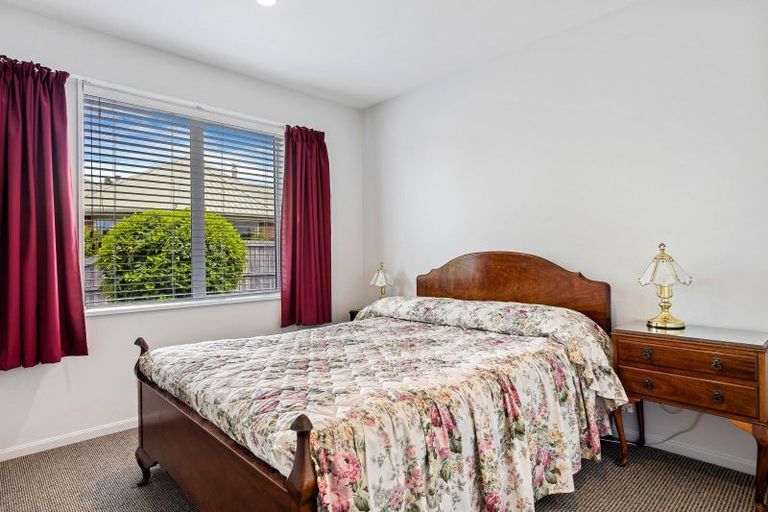 Photo of property in 63a Chesterfield Mews, Russley, Christchurch, 8042