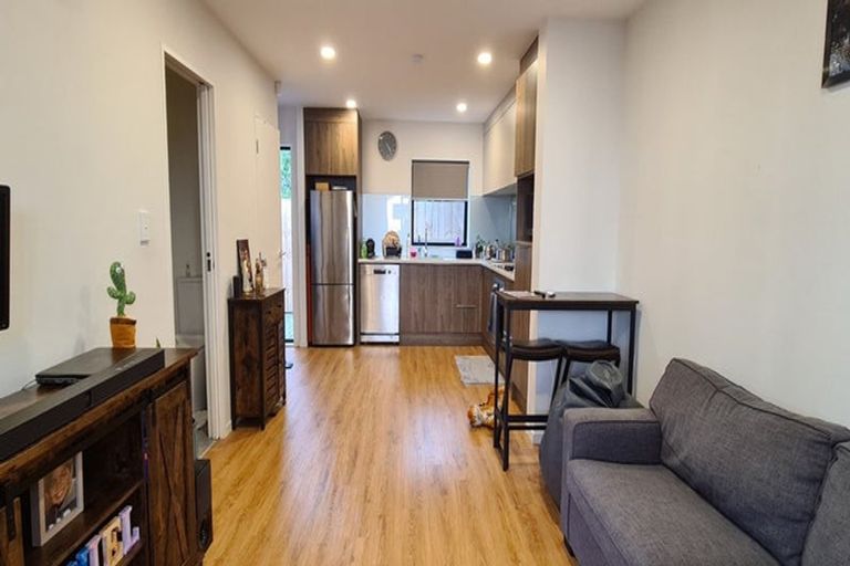 Photo of property in 6/34 Edmonton Road, Henderson, Auckland, 0612