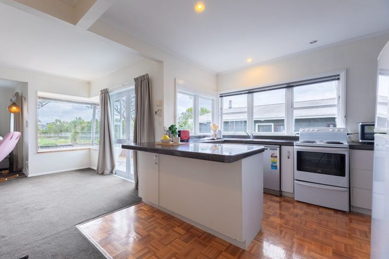 Photo of property in 174 Matai Road, Raumati Beach, Paraparaumu, 5032