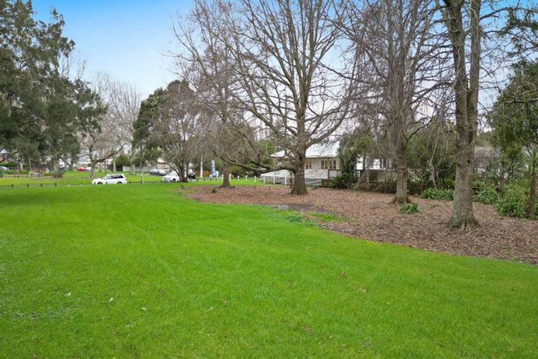 Photo of property in 36 Pandora Place, Pakuranga, Auckland, 2010