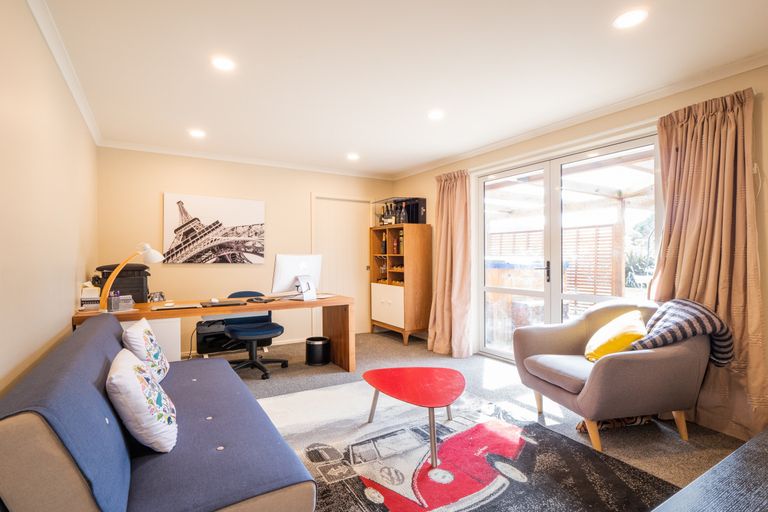 Photo of property in 37 Duxford Crescent, Fairfield, Dunedin, 9018