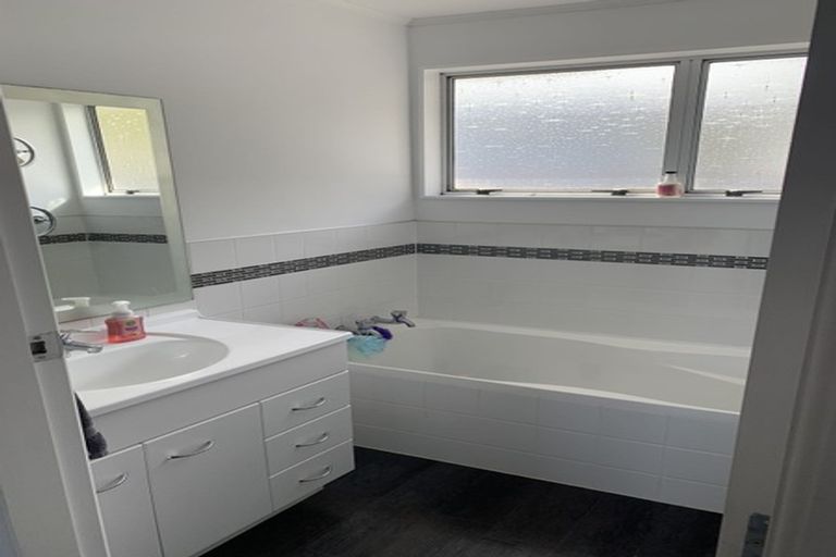 Photo of property in 182 Major Drive, Kelson, Lower Hutt, 5010