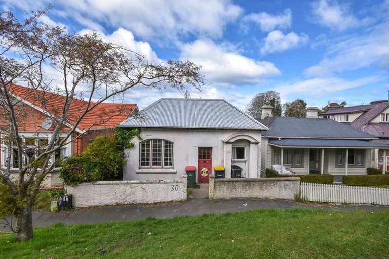 Photo of property in 30 Warrender Street, North Dunedin, Dunedin, 9016