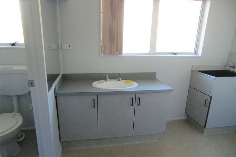 Photo of property in 4 Euclid Street, Vogeltown, New Plymouth, 4310