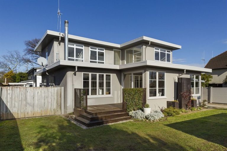 Photo of property in 638 Ferguson Street, Terrace End, Palmerston North, 4410