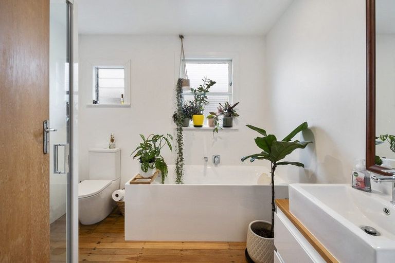 Photo of property in 59 Birmingham Street, Takaro, Palmerston North, 4412