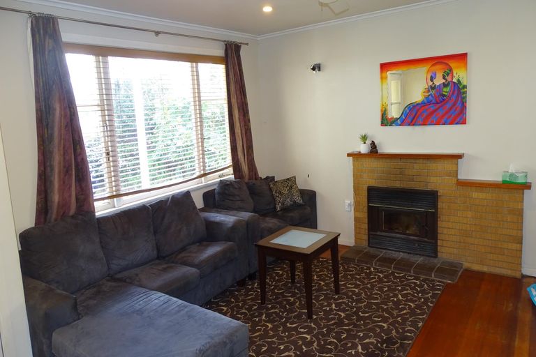 Photo of property in 19 Cosgrave Road, Papakura, 2110