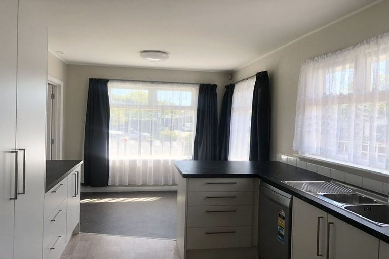 Photo of property in 127 Maidstone Road, Ilam, Christchurch, 8041