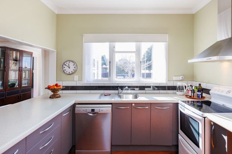 Photo of property in 113 Waterloo Crescent, Hokowhitu, Palmerston North, 4410