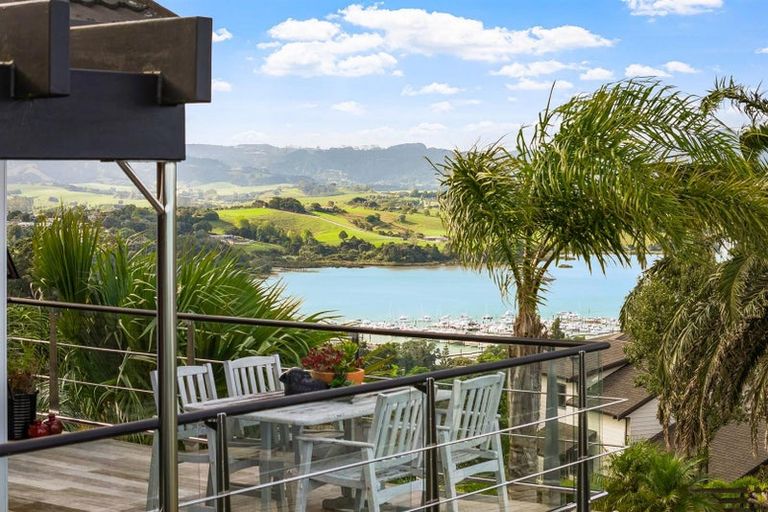 Photo of property in 5 Kotare Place, Sandspit, Warkworth, 0982