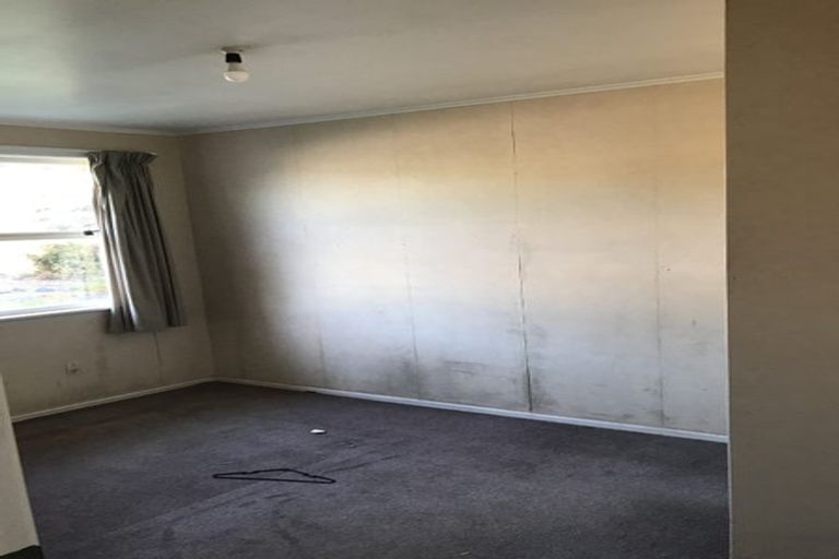 Photo of property in 2/133 Edgewater Drive, Pakuranga, Auckland, 2010