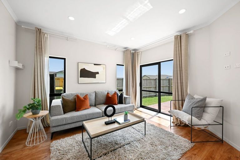 Photo of property in 1 Capricorn Place, Rototuna North, Hamilton, 3210